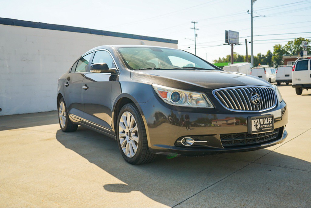 2013 Buick Lacrosse Image 4