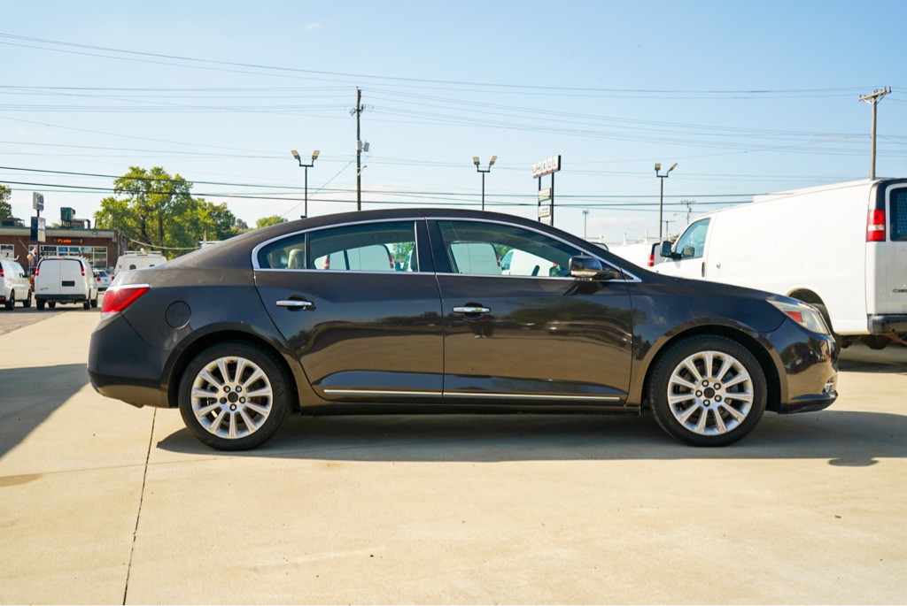 2013 Buick Lacrosse Image 5