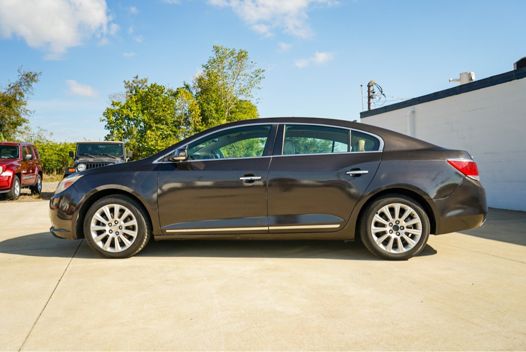 2013 Buick Lacrosse Image 9