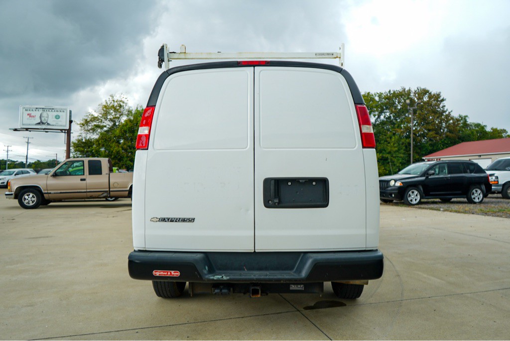 2019 Chevrolet Express Image 7
