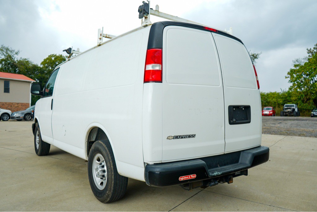 2019 Chevrolet Express Image 8