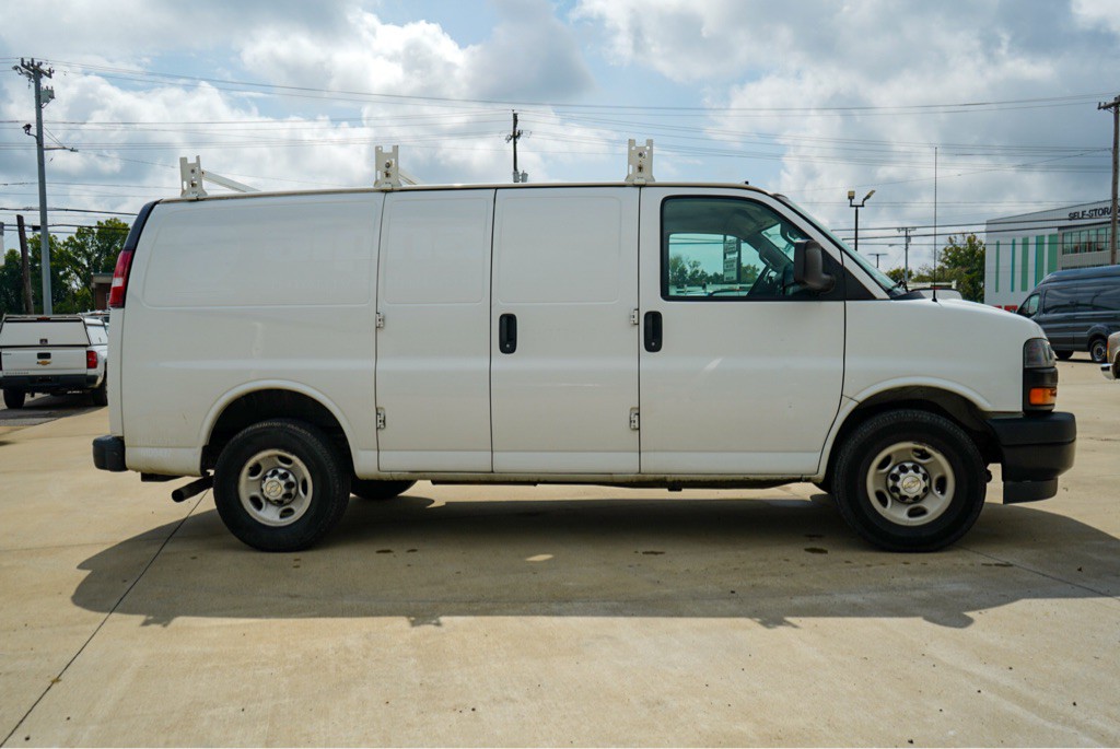 2019 Chevrolet Express Image 5