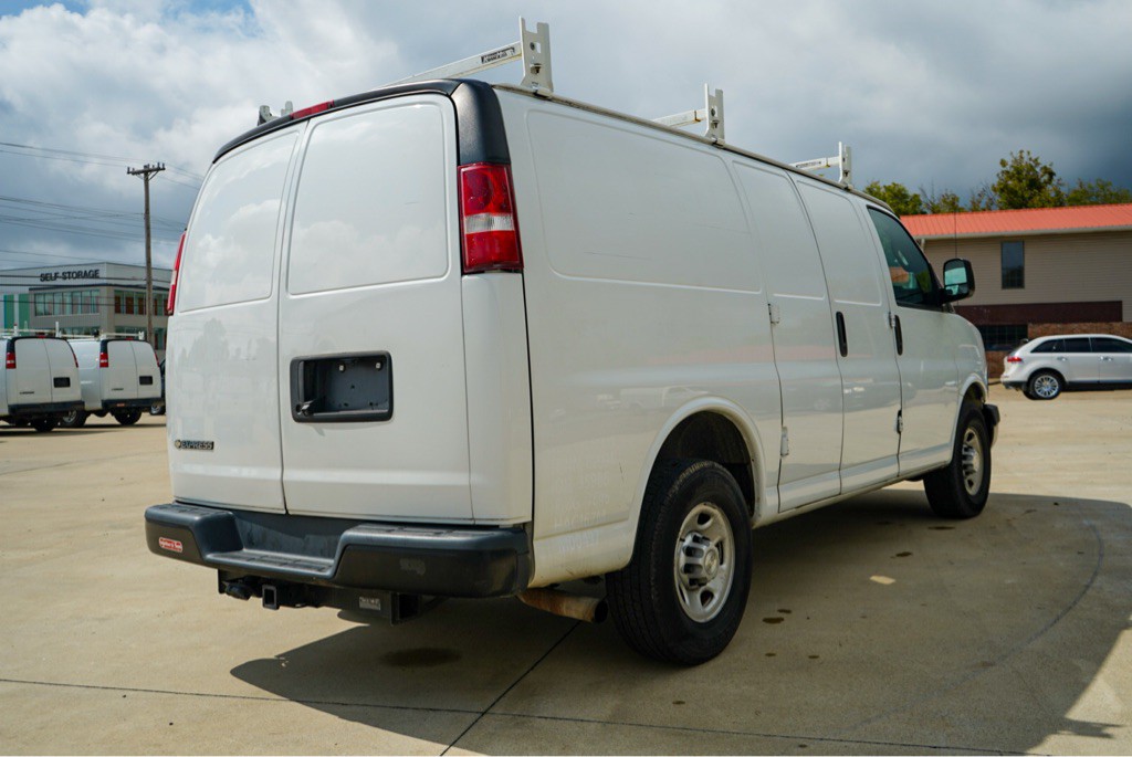 2019 Chevrolet Express Image 6