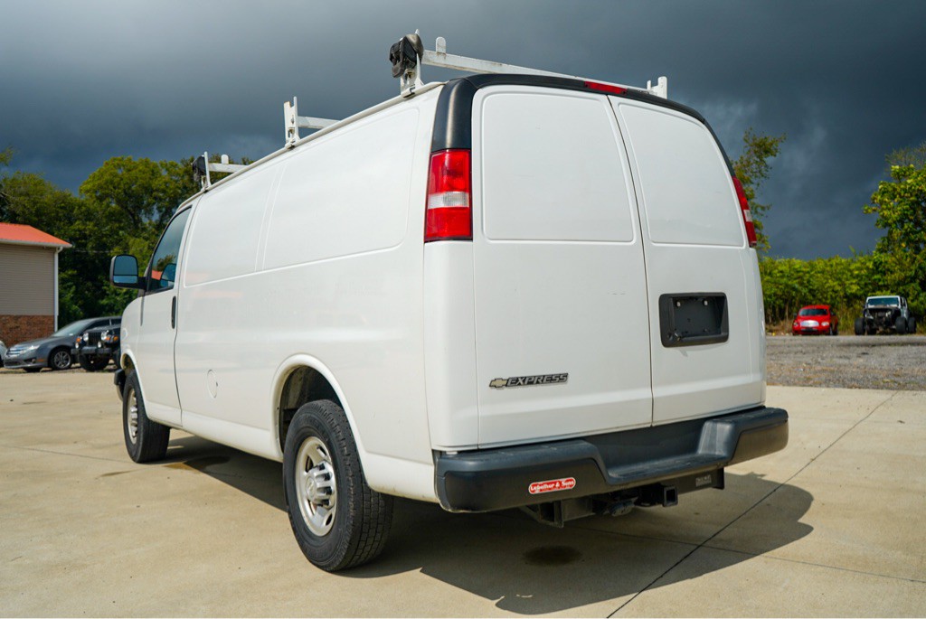 2019 Chevrolet Express Image 8