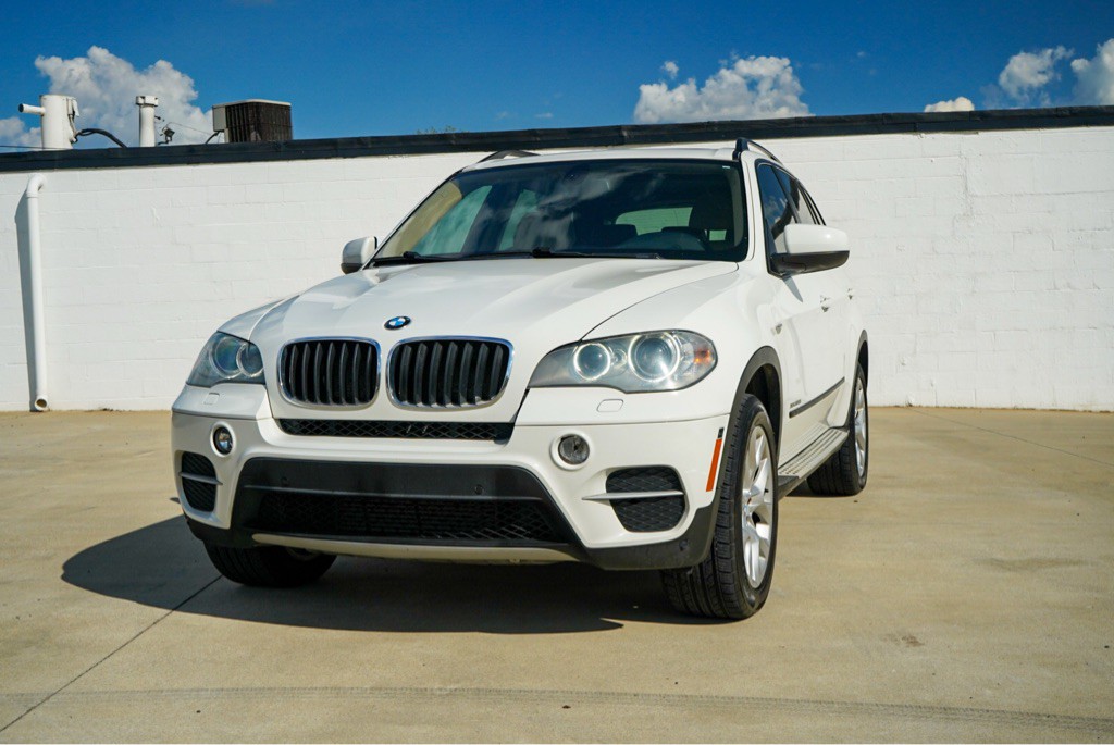 2013 BMW X5 Image 2