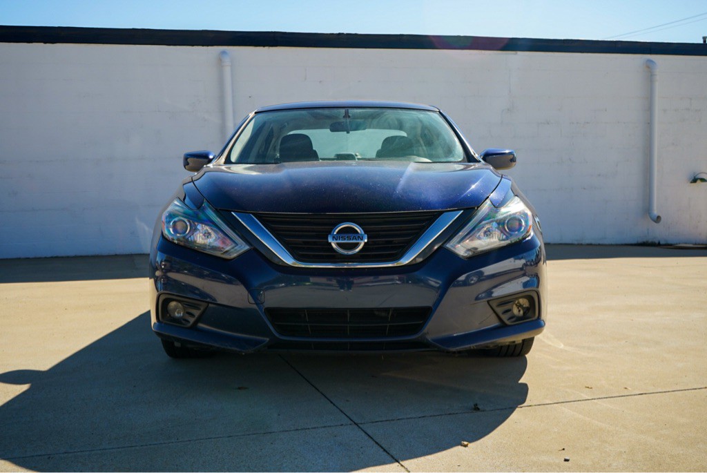 2016 Nissan Altima Image 3