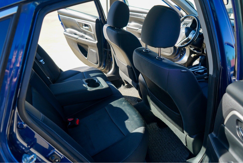 2016 Nissan Altima Image 11