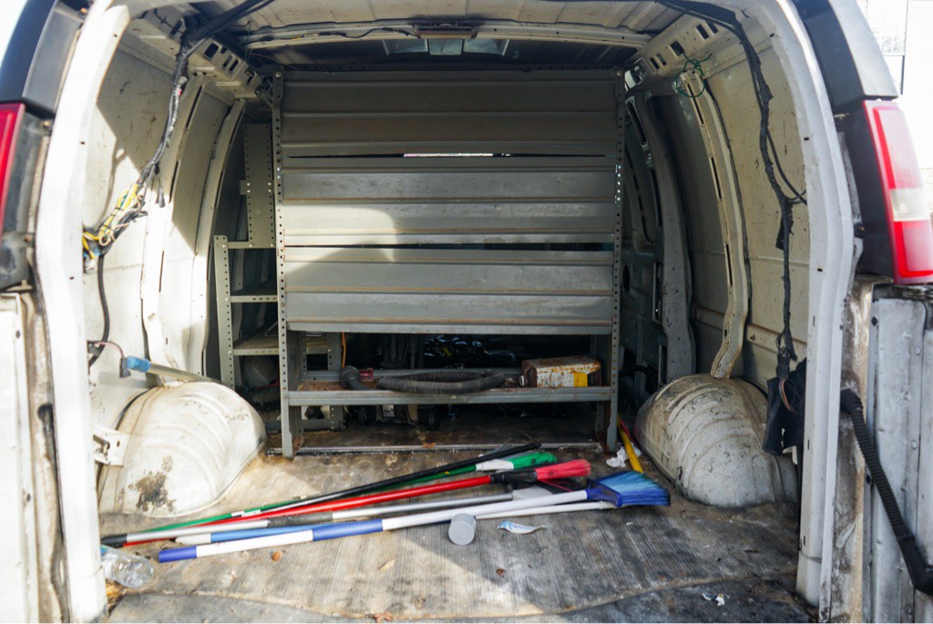 2012 Chevrolet Express Image 7