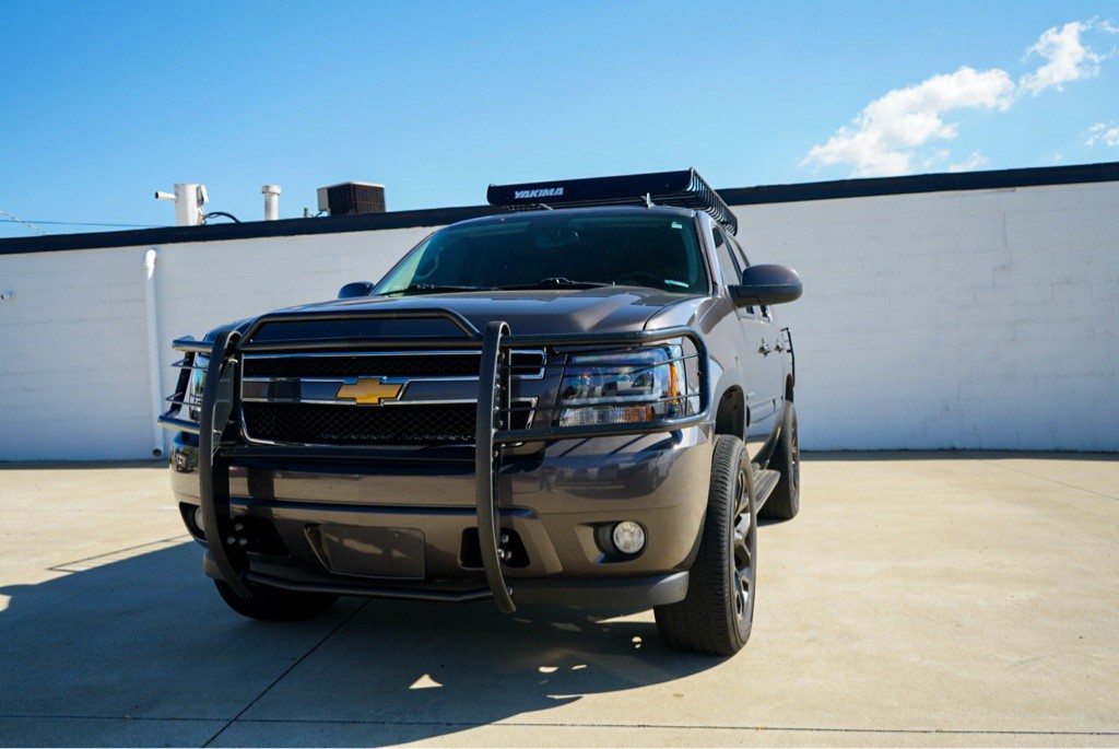 2011 Chevrolet Tahoe Image 2