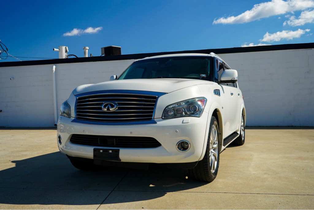 2014 INFINITI QX80 Image 2