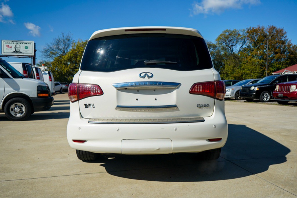 2014 INFINITI QX80 Image 7