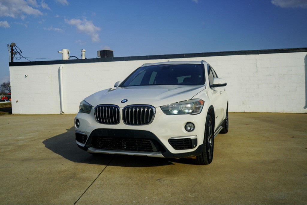 2016 BMW X1 Image 2