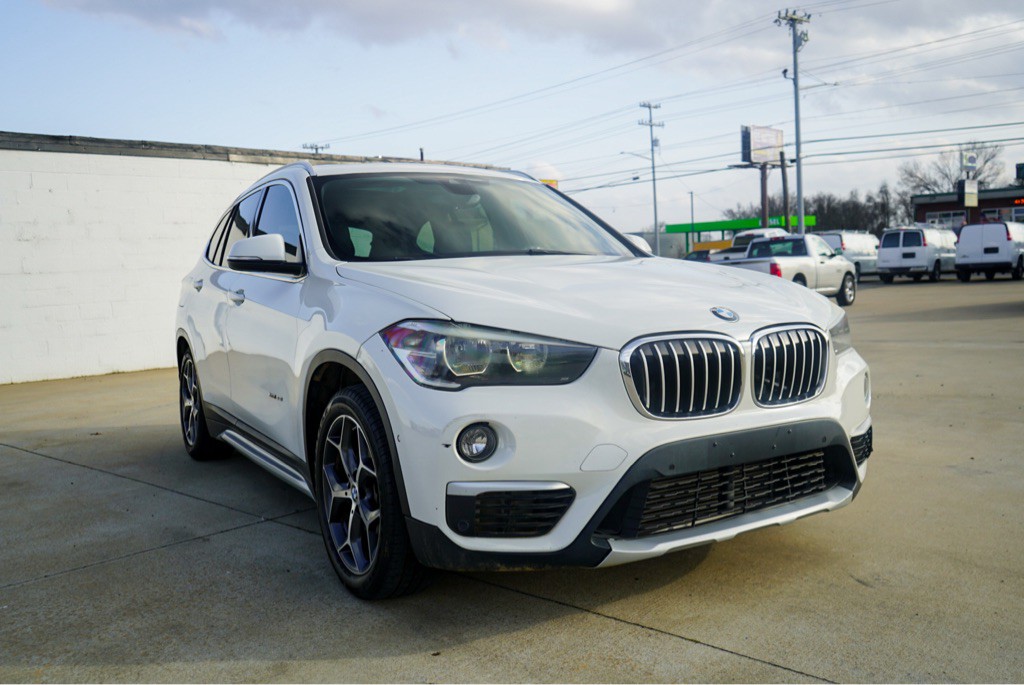 2016 BMW X1 Image 4