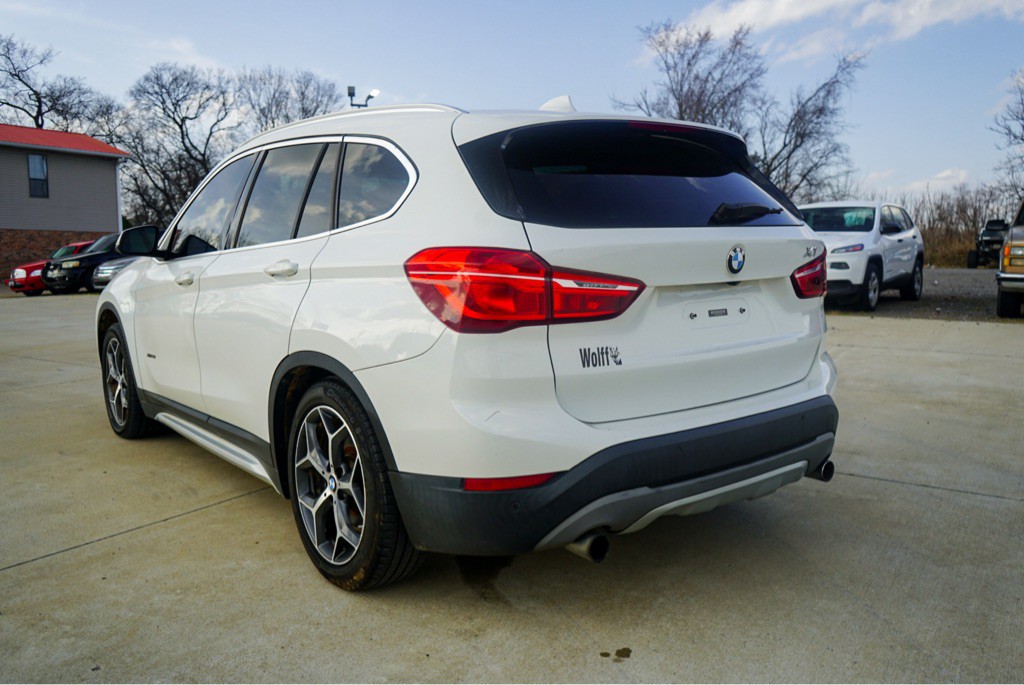 2016 BMW X1 Image 8