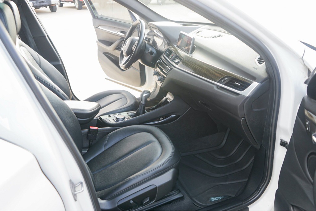 2016 BMW X1 Image 10
