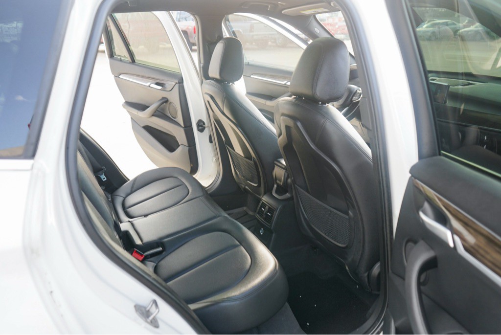 2016 BMW X1 Image 11