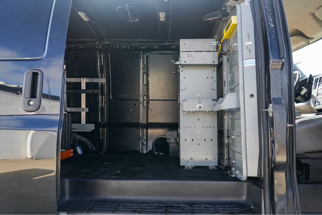 2017 Chevrolet Express Image 11