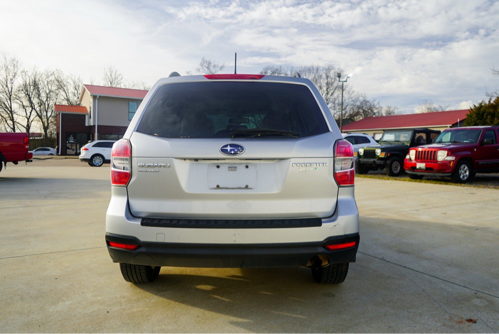 2015 Subaru Forester Image 7