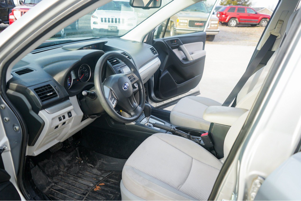 2015 Subaru Forester Image 13