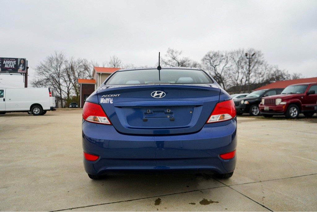 2016 Hyundai Accent Image 7