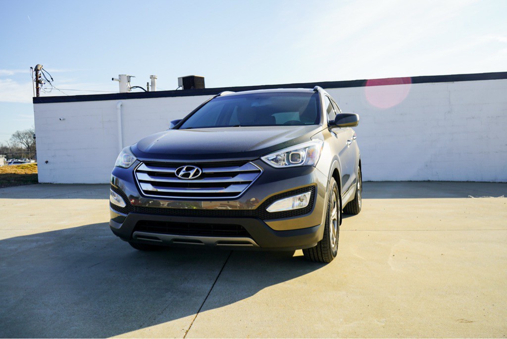 2013 Hyundai Santa Fe Sport Image 2