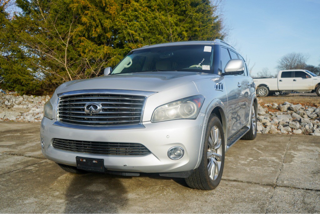 2012 INFINITI QX56 Image 2