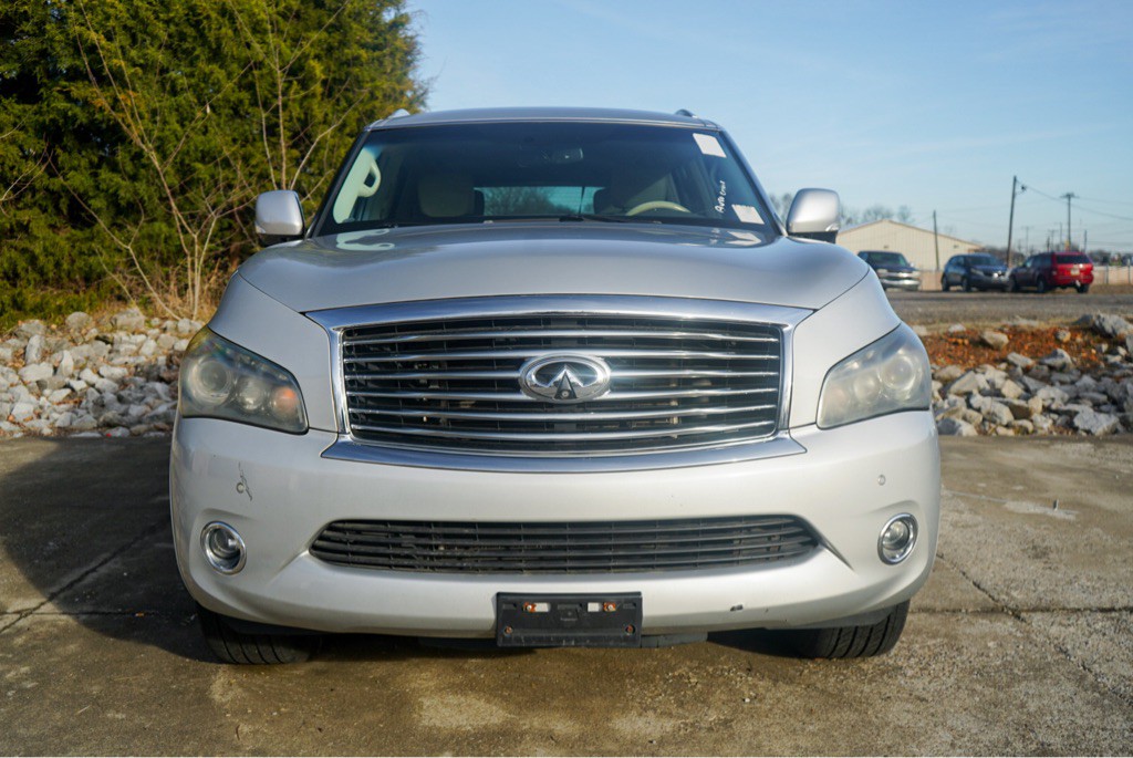 2012 INFINITI QX56 Image 3