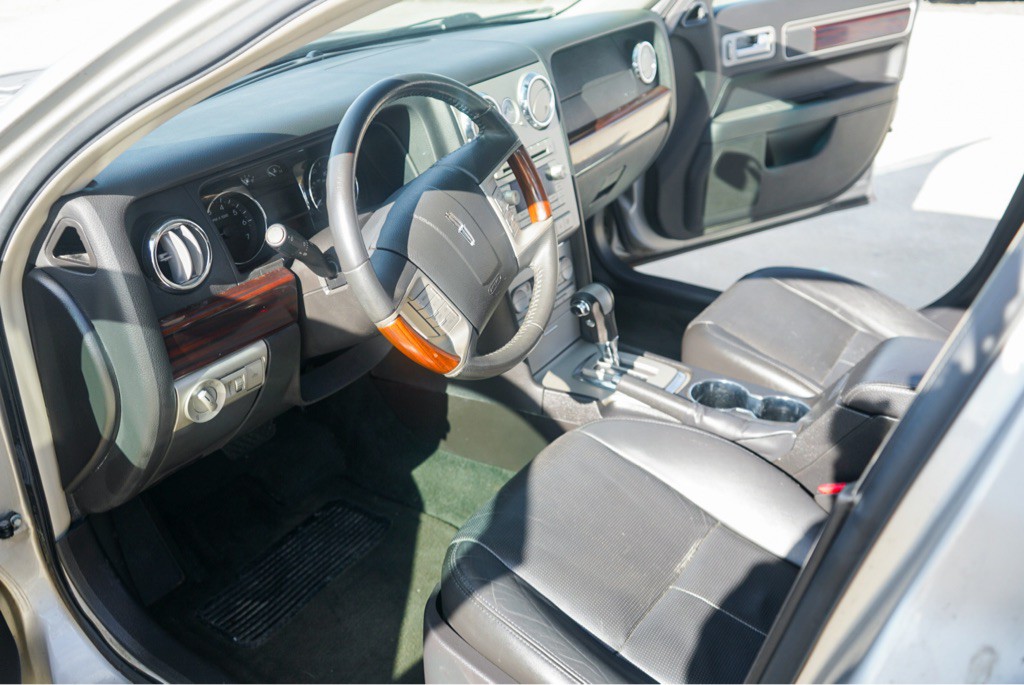 2007 Lincoln MKZ Image 13