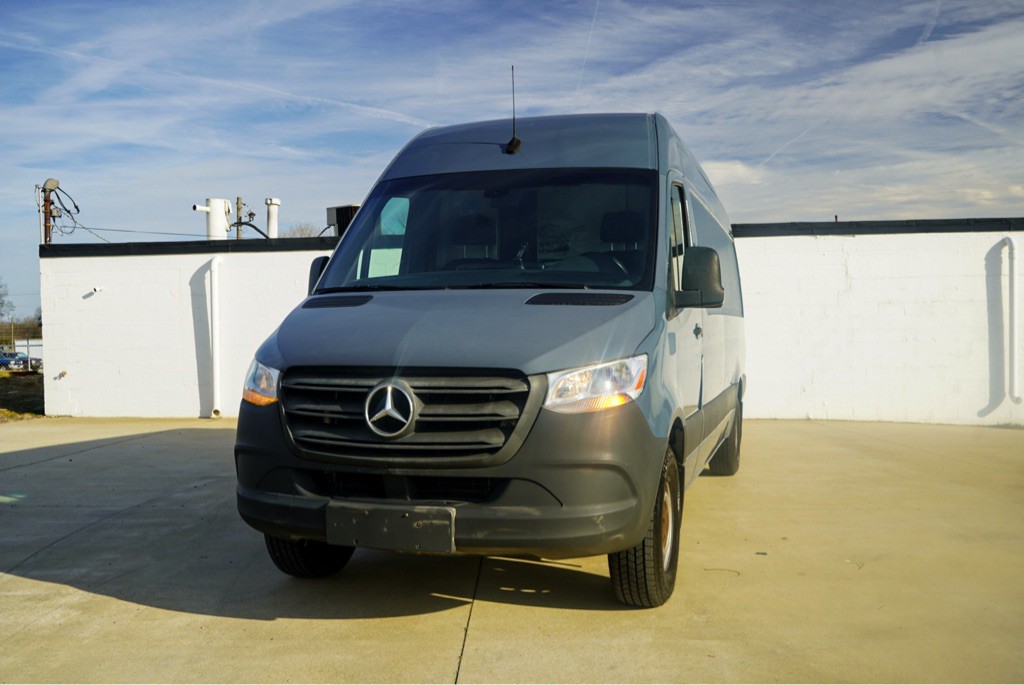 2019 Mercedes-Benz Sprinter Image 2