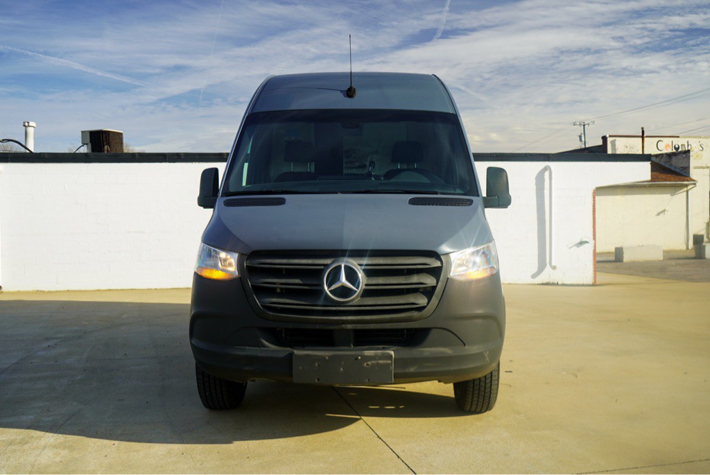 2019 Mercedes-Benz Sprinter Image 3