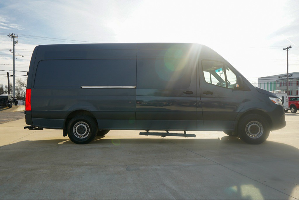 2019 Mercedes-Benz Sprinter Image 5