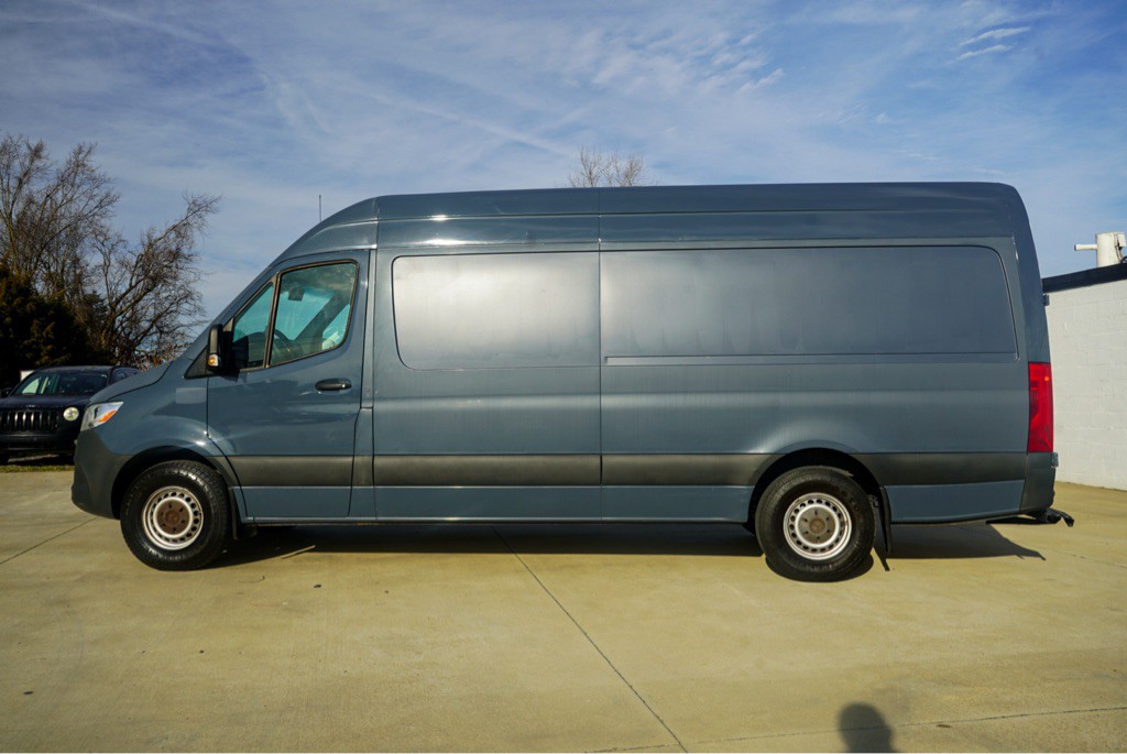 2019 Mercedes-Benz Sprinter Image 9