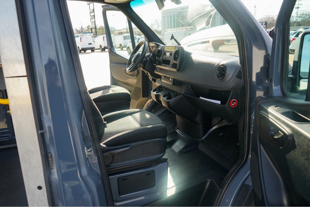 2019 Mercedes-Benz Sprinter Image 11