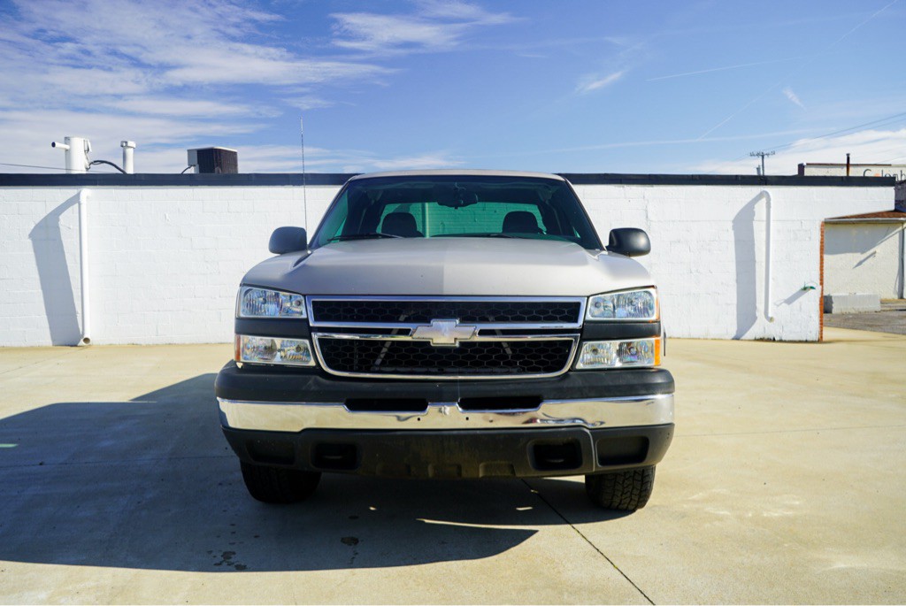 2006 Chevrolet Silverado 1500 Image 3