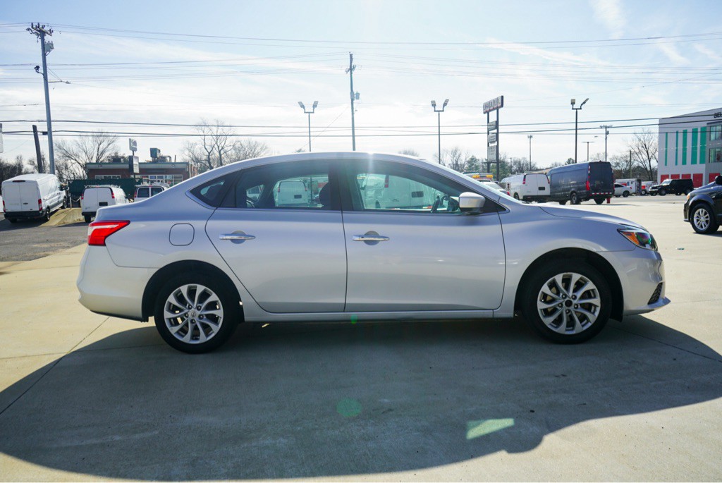 2019 Nissan Sentra Image 5