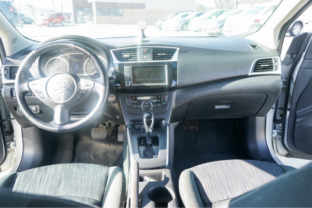 2019 Nissan Sentra Image 14