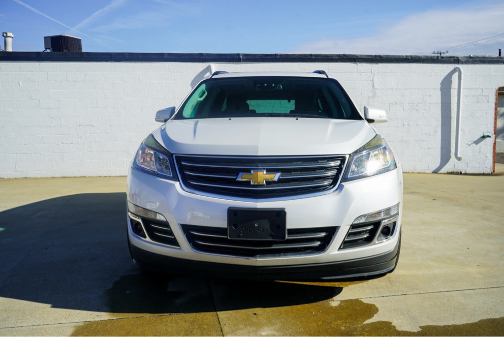 2017 Chevrolet Traverse Image 3