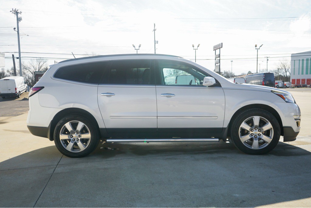 2017 Chevrolet Traverse Image 5