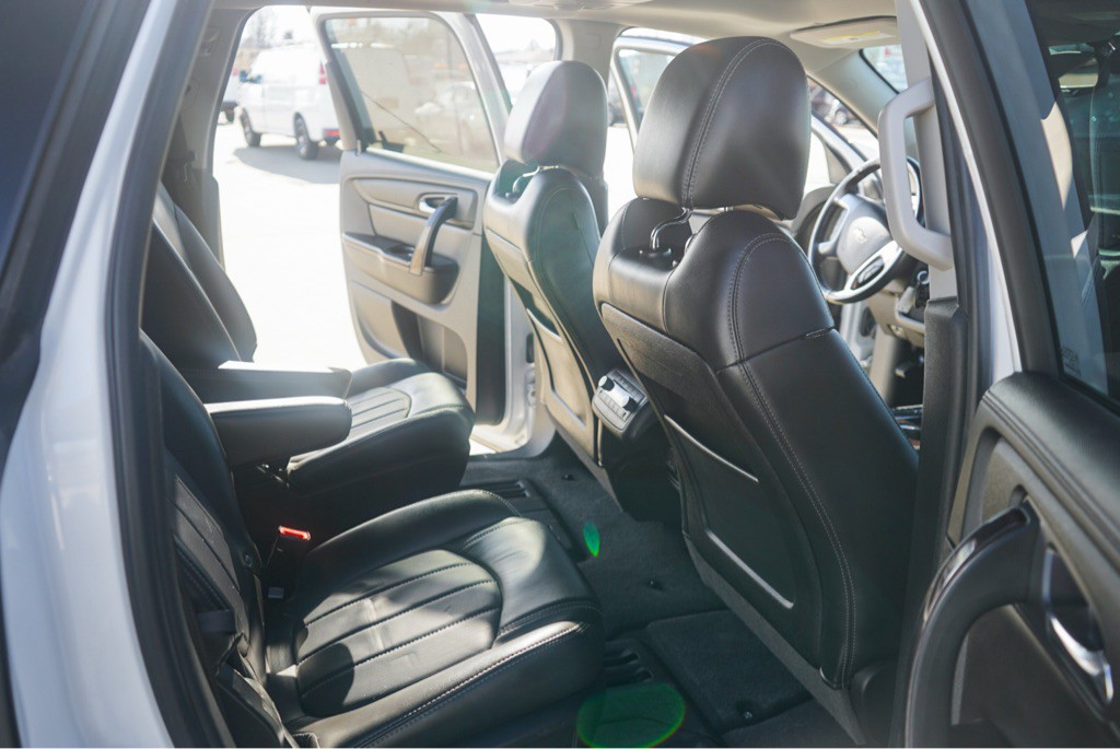 2017 Chevrolet Traverse Image 11