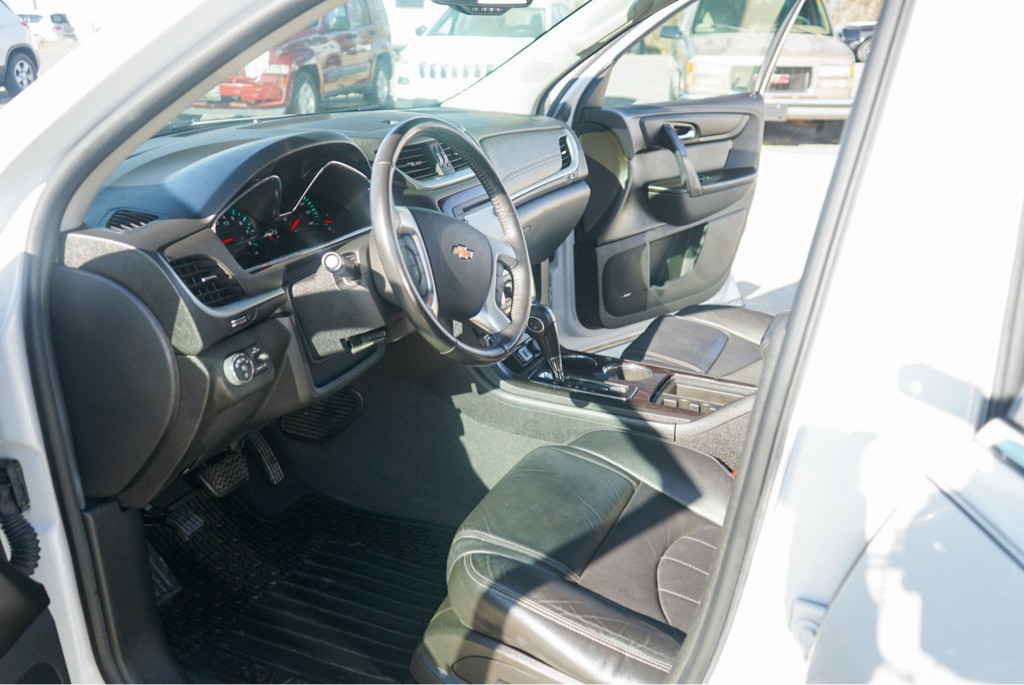 2017 Chevrolet Traverse Image 13