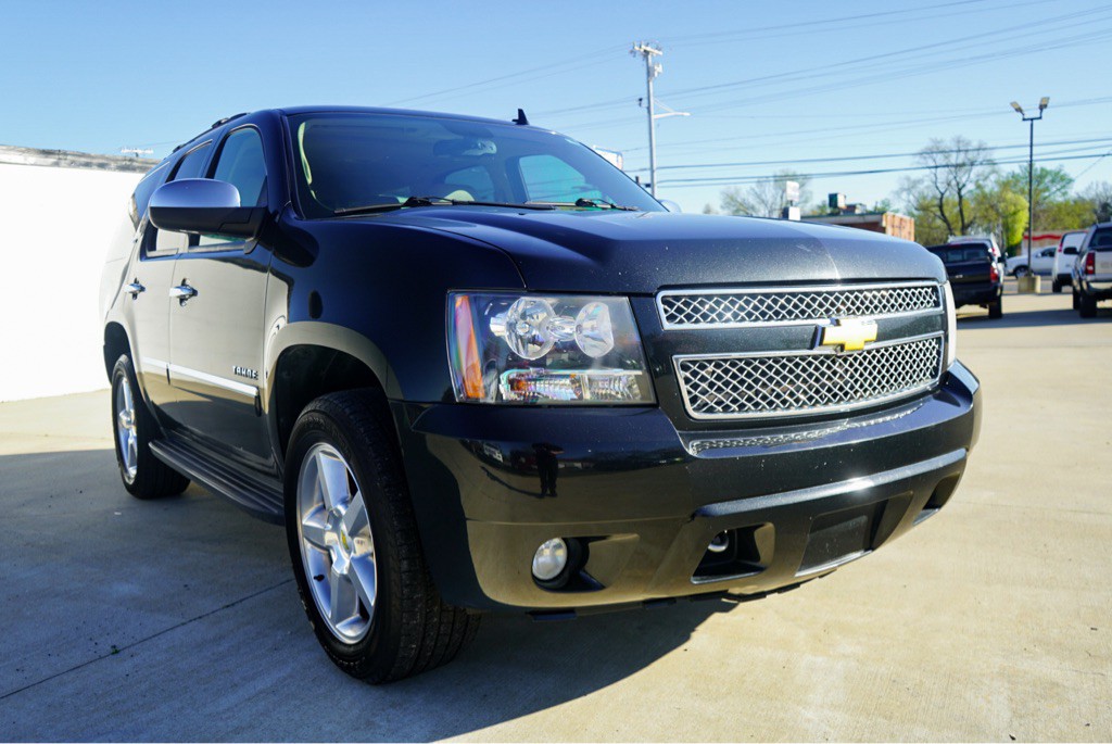 2011 Chevrolet Tahoe Image 4