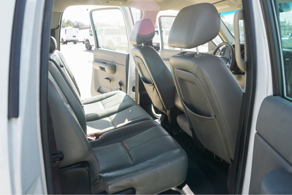 2010 Chevrolet Silverado 1500 Image 11