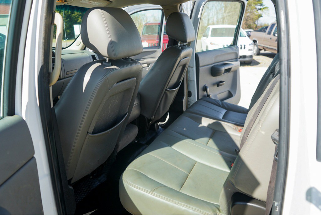 2010 Chevrolet Silverado 1500 Image 12