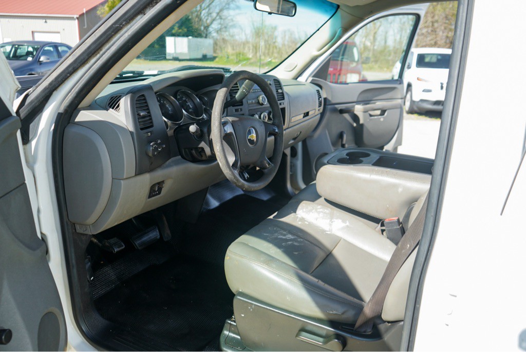 2010 Chevrolet Silverado 1500 Image 13