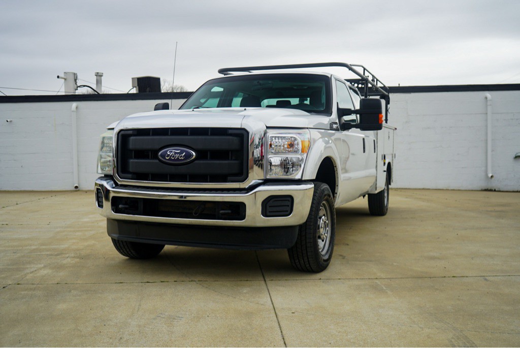 2015 Ford F-250 Image 2