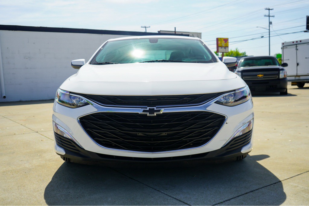 2020 Chevrolet Malibu Image 3