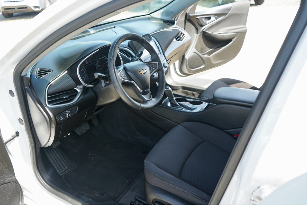 2020 Chevrolet Malibu Image 13