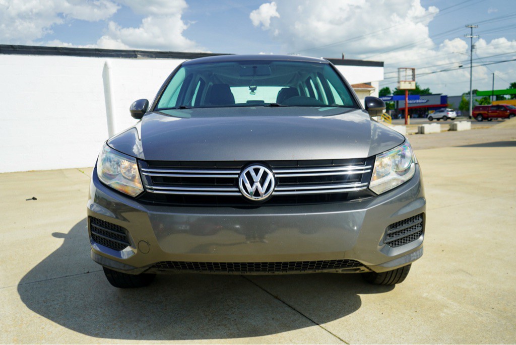 2012 Volkswagen Tiguan Image 3