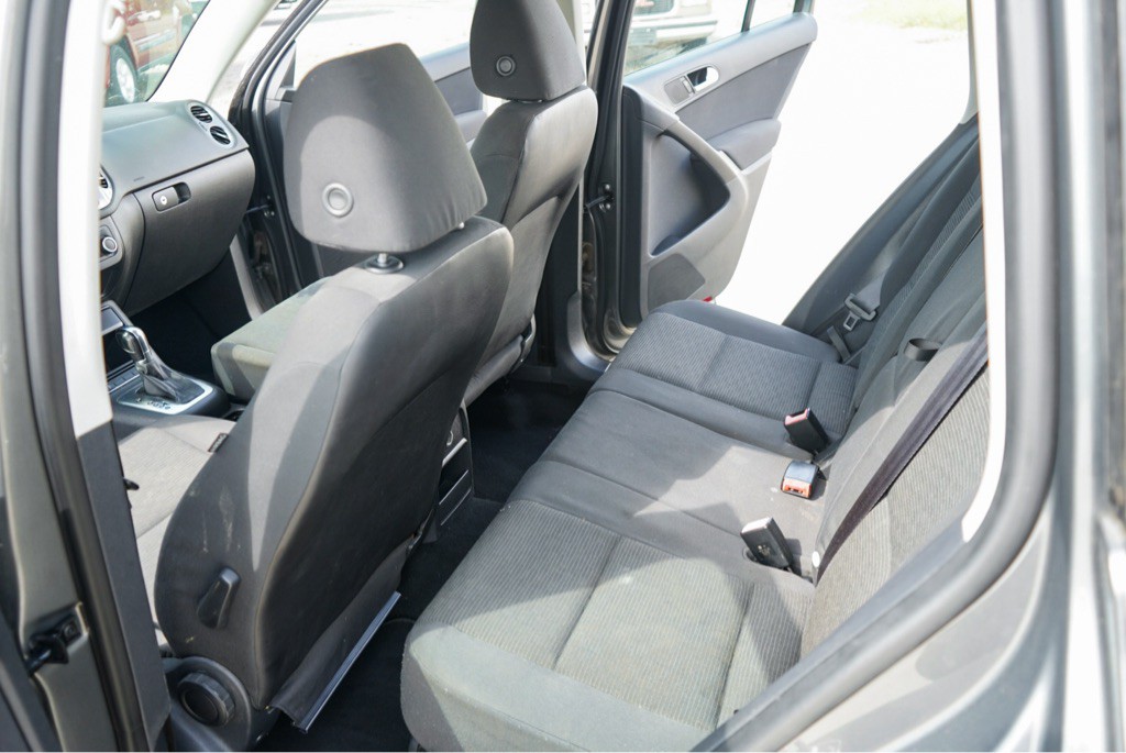 2012 Volkswagen Tiguan Image 12
