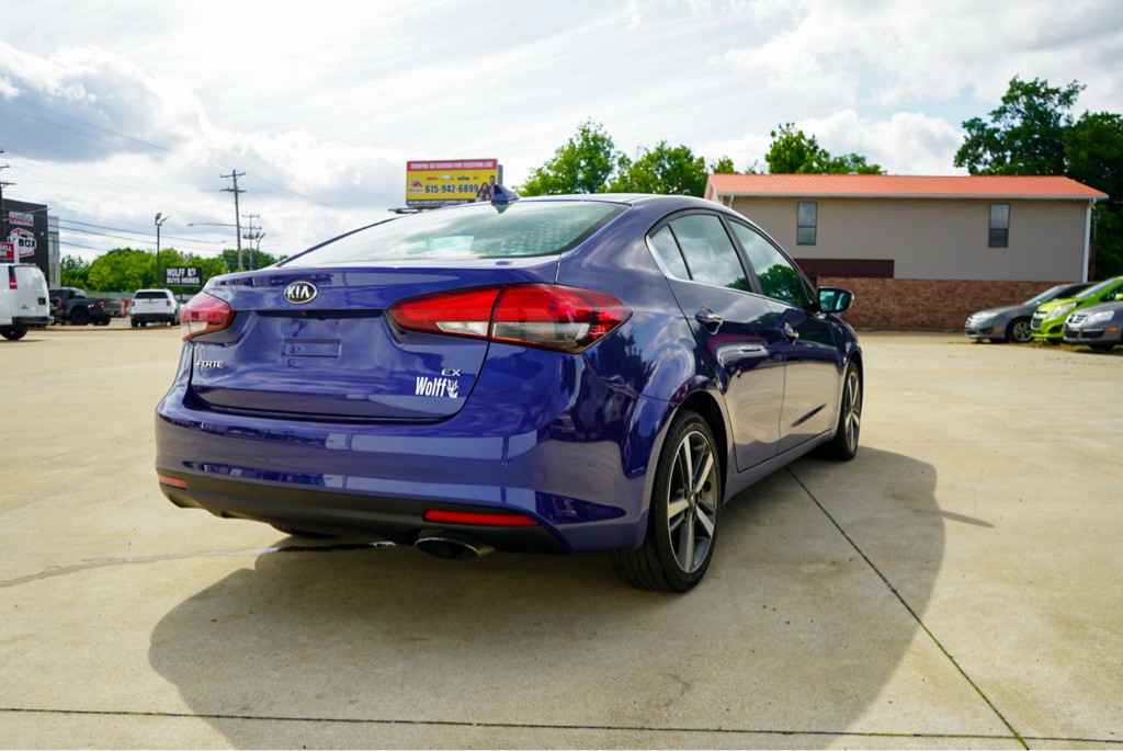 2017 Kia Forte Image 6